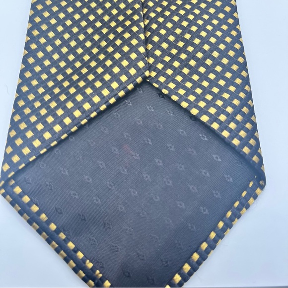 Bugatti Black and Gold Silk Tie - Picture 3 of 4